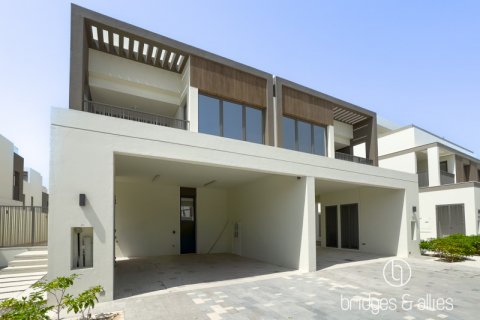 Vilă de închiriat în Dubai, EAU 4 dormitoare, 316.9 mp.  №628911 - poză 11