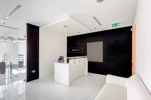 Office in Business Bay, Dubai, UAE 77.6 sq.m. № 628906 - photo 6