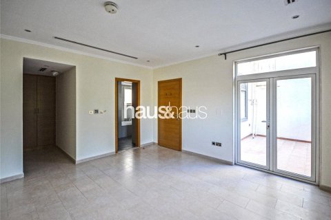 Vilë në Jumeirah Park, Dubai, Emiratet e Bashkuara Arabe 3 dhoma gjumi, 325 m2. № 626436 - Foto 6