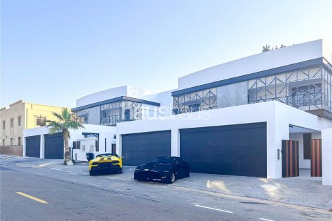 Villa zur Miete in Umm Suqeim, Dubai, VAE 4 Schlafzimmer, 372 m2 Nr. 626575 - Foto 1