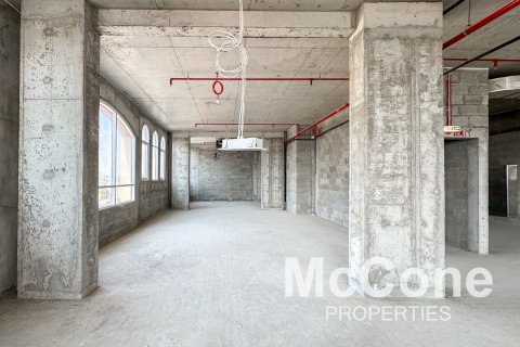 Shop in Al Rashidiya, Dubai, UAE 350.06 sq.m. № 586955 - photo 4