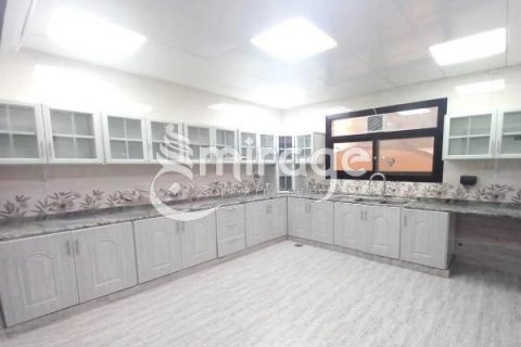 Vila v Abu Dhabi, SAE 6 ložnice, 650.3 m² Č.: 550212 - fotografie 12
