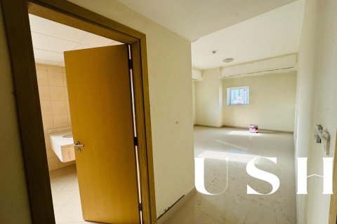 Apartment in Dubai Sports City, UAE 2 bedrooms, 127 sq.m. № 620799 - photo 18