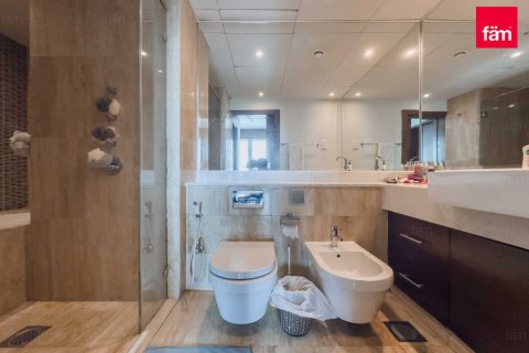 Apartman u Business Bay, Dubai, UAE 2 spavaćih soba, 144.1 m2 Br. 631856 - fotografija 17