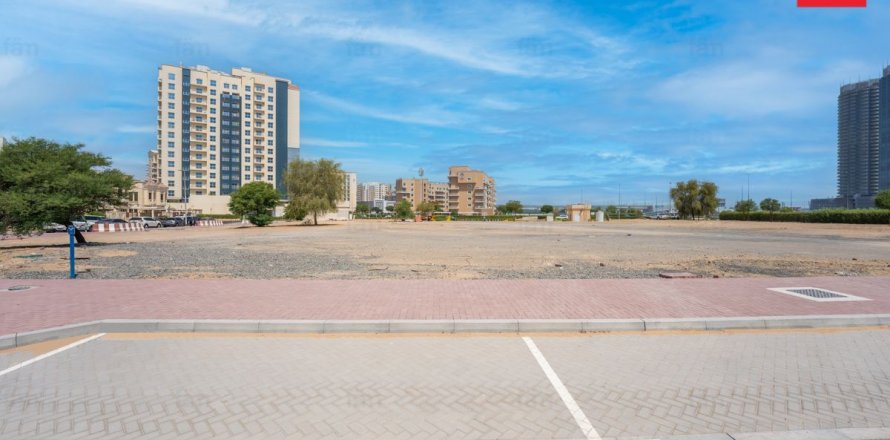 Lupain sa Wadi Al Safa 2, Dubai, UAE 495.1 sq.m. № 610356