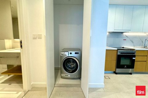 Lägenhet till försäljning i Dubai, UAE 1 sovrum, 85 kvm Nr. 482708 - fotografi 11