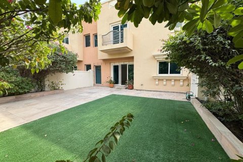 Shtëpi në qytet në Dubai Sports City, Emiratet e Bashkuara Arabe 4 dhoma gjumi, 247 m2. № 628571 - Foto 1