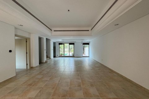 Shtëpi në qytet në Dubai Sports City, Emiratet e Bashkuara Arabe 4 dhoma gjumi, 247 m2. № 628571 - Foto 2