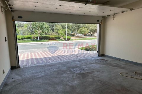 Vila v Jumeirah Park, Dubai, SAE 4 ložnice, 52.2 m² Č.: 588978 - fotografie 12
