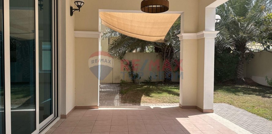 Vila v Jumeirah Park, Dubai, SAE 4 ložnice, 52.2 m² Č.: 588978