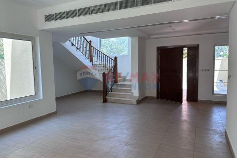 Vila v Jumeirah Park, Dubai, SAE 4 ložnice, 52.2 m² Č.: 588978 - fotografie 23