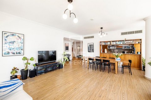 Apartment in Dubai Marina, UAE 3 bedrooms, 192 sq.m. № 602667 - photo 4