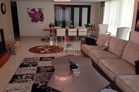 Apartment in Al Reem Island, Abu Dhabi, UAE 2 bedrooms, 186 sq.m. № 600935 - photo 6