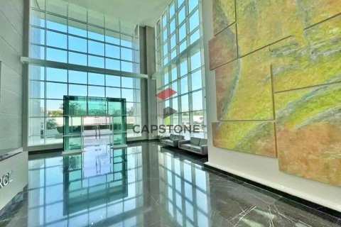 Apartment in Al Reem Island, Abu Dhabi, UAE 2 bedrooms, 186 sq.m. № 600935 - photo 3
