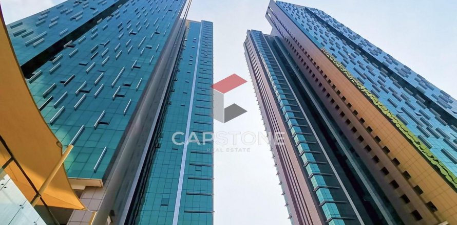 Apartment in Al Reem Island, Abu Dhabi, UAE 2 bedrooms, 186 sq.m. № 600935