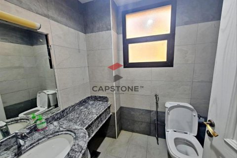 Villa para arrendamento em Al Ain, EAU 6 quartos, 111 m2 № 604556 - foto 23