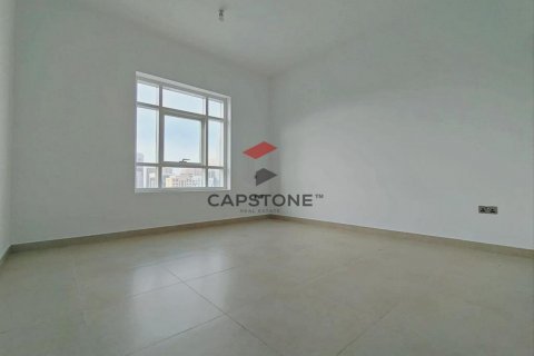 Apartment in Hamdan Street, Abu Dhabi, UAE 3 bedrooms, 145 sq.m. № 604582 - photo 5