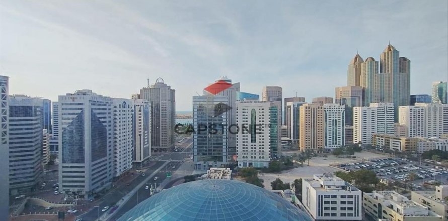 Apartment in Hamdan Street, Abu Dhabi, UAE 3 bedrooms, 145 sq.m. № 604582