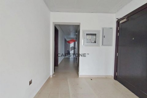 Apartment in Hamdan Street, Abu Dhabi, UAE 3 bedrooms, 145 sq.m. № 604582 - photo 9