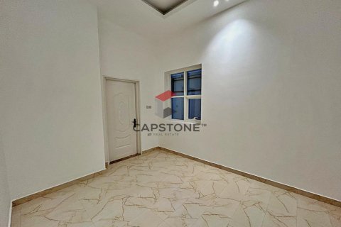 Villa in Zakher, Al Ain, UAE 4 bedrooms, 557 sq.m. № 604557 - photo 9