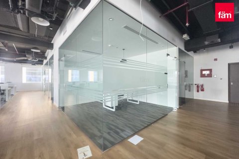 Office in Business Bay, Dubai, UAE 175.8 sq.m. № 622873 - photo 2