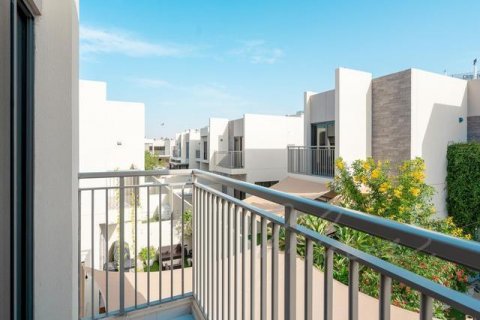 Villa in Dubai, UAE 3 bedrooms, 203.4 sq.m. № 556406 - photo 20