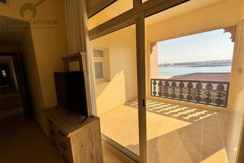 Vila v Al Hamra Village, Ras Al Khaimah, SAE 5 ložnice, 1207.7 m² Č.: 588805 - fotografie 14