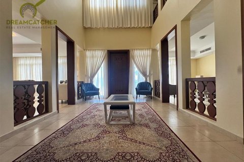 Vila v Al Hamra Village, Ras Al Khaimah, SAE 5 ložnice, 1207.7 m² Č.: 588805 - fotografie 6