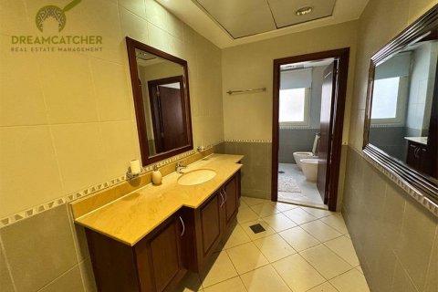 Vila v Al Hamra Village, Ras Al Khaimah, SAE 5 ložnice, 1207.7 m² Č.: 588805 - fotografie 16