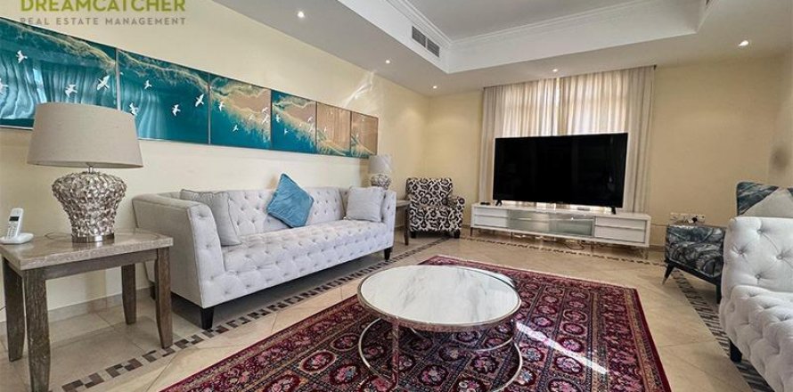 Vila v Al Hamra Village, Ras Al Khaimah, SAE 5 ložnice, 1207.7 m² Č.: 588805