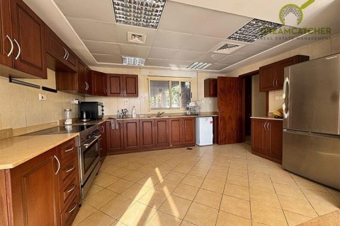 Vila v Al Hamra Village, Ras Al Khaimah, SAE 5 ložnice, 1207.7 m² Č.: 588805 - fotografie 11