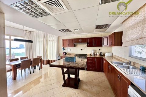 Vila v Al Hamra Village, Ras Al Khaimah, SAE 5 ložnice, 929 m² Č.: 588808 - fotografie 7