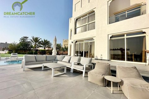 Vila v Al Hamra Village, Ras Al Khaimah, SAE 5 ložnice, 929 m² Č.: 588808 - fotografie 16