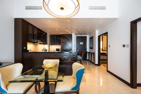 Appartamento in vendita a The Marina, Abu Dhabi, EAU 1 camera da letto, 100 mq. № 615672 - foto 2