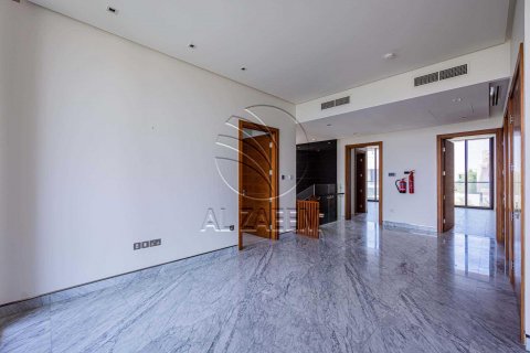 Villa on the Saadiyat Island, Abu Dhabi, UAE 5 bedrooms, 647 sq.m. № 615668 - photo 22