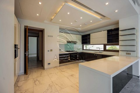 Villa on the Saadiyat Island, Abu Dhabi, UAE 5 bedrooms, 647 sq.m. № 615668 - photo 8