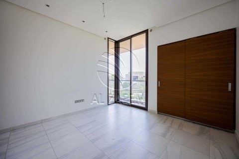 Villa on the Saadiyat Island, Abu Dhabi, UAE 5 bedrooms, 647 sq.m. № 615668 - photo 21