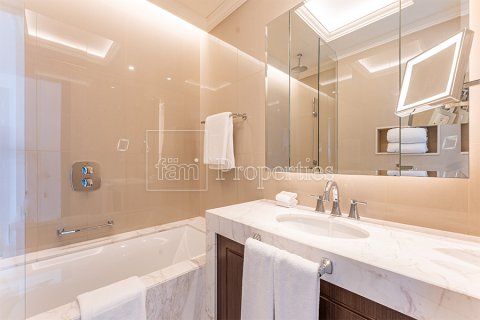 Apartment in Downtown Dubai (Downtown Burj Dubai), UAE 1 bedroom, 77.9 sq.m. № 578985 - photo 18