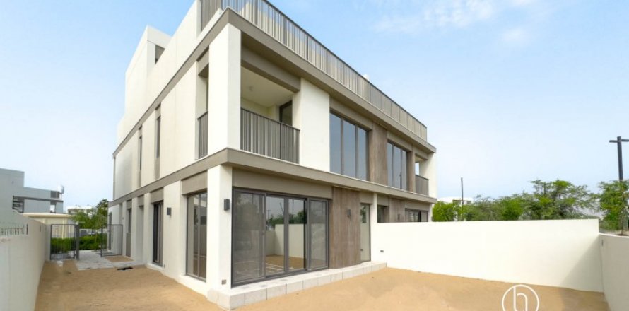 Villa in Dubai, VAE: 4 Schlafzimmer, 316.8 m2 Nr. 624685