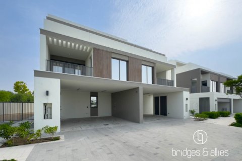 Villa sa Dubai, UAE 4 silid-tulugan, 316.8 sq.m. № 624685 - larawan 29