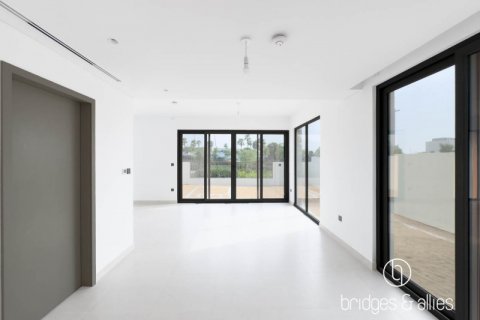 Villa sa Dubai, UAE 4 silid-tulugan, 316.8 sq.m. № 624685 - larawan 2