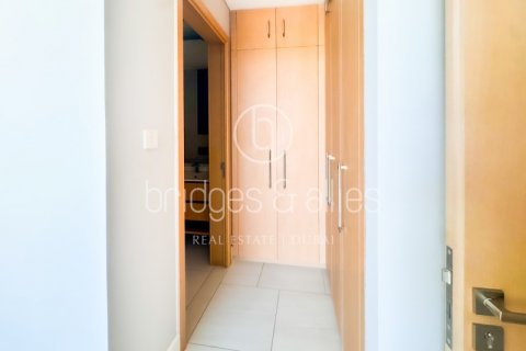 Apartemen di Business Bay, Dubai, UEA 2 kamar tidur, 173.3 m2 nomor 624684 - foto 17
